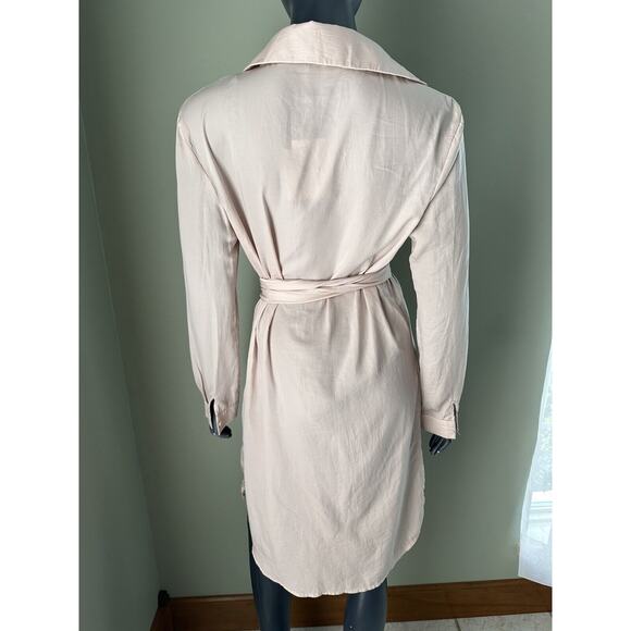 Missguided Long Line Tie Front Shirt Size 4 NWT Light Pink Silky - Picture 7 of 11